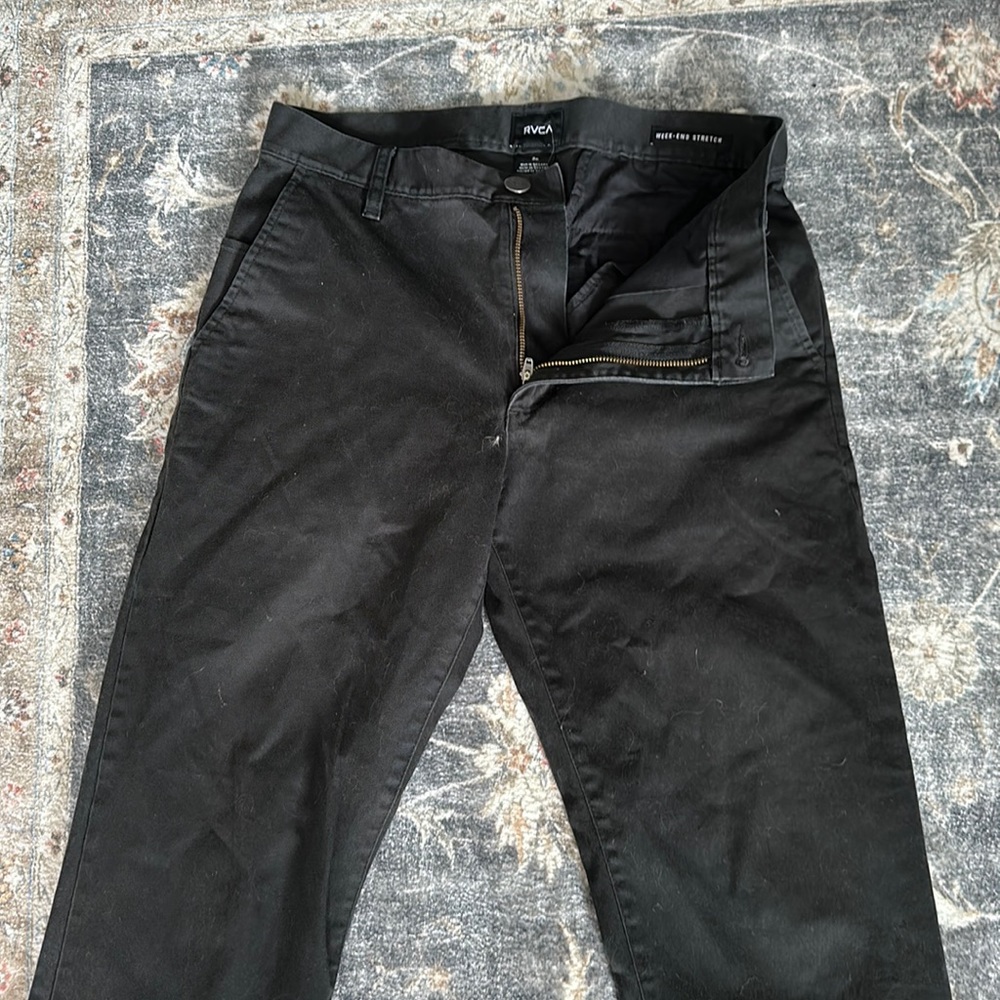 Mens size 30 waist RVCA weekend stretch pants. Good condition